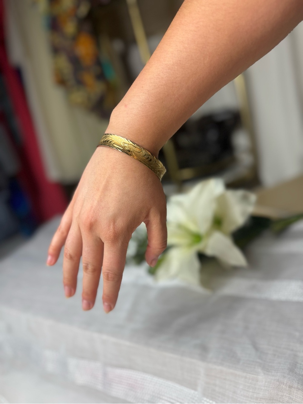 Vintage Mexico gold plate floral etched Engraved Bangle Bracelet - Women Jewelry - Picture 6 of 11